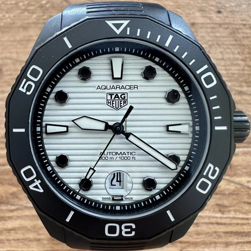 TAG Heuer Aquaracer Professional 300 Date